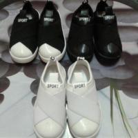 ราคา ส่งฟรี!!!!Slip 0n รองเท้าเด็กใส่ได้ทั้งหญิงและชาย (122907716)