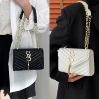 ราคา กระเป๋าสะพายข้าง กระเป๋าผู้หญิง หนังพรีเมี่ยม ใหม่ สายสะพายโซ่สีทอง สไตล์เกาหลี (28911019454)
