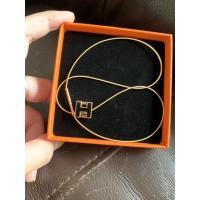 ราคา สร้อยคอ แอร์เมส Hermes Cage d'H Cube Necklace (18752786033)
