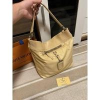 ราคา Saleกระเป๋า PRADA Nylon Shoulder Bag ทรง Bucket มือสอง ของแท้ (24119691693)