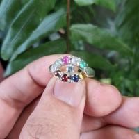 ราคา แหวนนพเก้า พลอยแท้ ตัวเรือนเงินแท้ (21325208755)