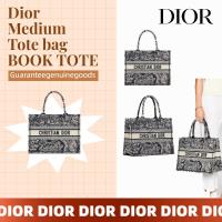 ราคา กระเป๋า Dior Tote bag BOOK TOTE Medium size (22141671737)