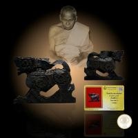 ราคา ประกันแท้ สิงห์สาริกา ไม้งิ้วดำ หลวงพ่อหอม วัดชากหมาก ปี 2510-2517 พร้อมบัตร (29305008213)