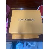 ราคา กล่องแม่เหล็ก LOUIS VUITTON (หลุยส์ วิตตอง) สินค้าออกจากช็อป เท่านั้น ของแท้ 100%LV รุ่นใหม่ล่าสุดพึงออกshopมาเลย (13598639269)