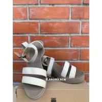 ราคา "Crocs W7" 289฿รองเท้ามือ 2 (24332889641)