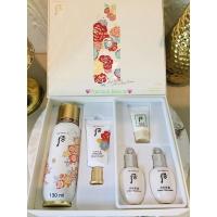 ราคา แท้พร้อมส่ง❤️ Bichup First Care Moisture Anti-Aging Essence Special set ขวดใหญ่ 130ml (LIMITED 2021) The history of Whoo (9485136021)