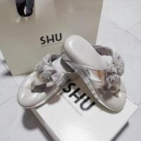 ราคา รองเท้า SHU Sofa มือสอง รองเท้าหนีบ SHU ราคาถูก สภาพดี (2786070835)