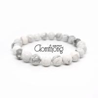 ราคา หินฮาวไลท์ กำไลหินมงคล ขนาด 8 มิล Howlite หินแห่งความสงบ กำไลหินแท้ หินสี กำไลหิน หินสีขาว by.ออมทอง (5105100975)