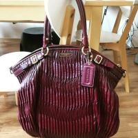 ราคา กระเป๋าสะพาย coach สีแดง (1524008625)