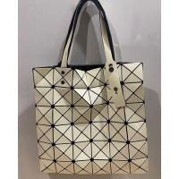 ราคา กระเป๋า Bao Bao มือสอง (18357234689)