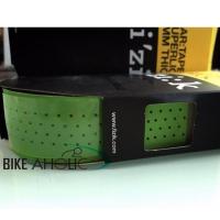 ราคา ผ้าพันแฮนด์ fi'zi:k รุ่น SUPERLIGHT 2 MM. สีเขียว (309282202)
