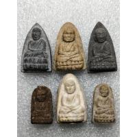 ราคา หลวงปู่ทวด ไม่ทราบที่ เหมาพระแถวบ้านมาครับ ขายยกทั้งหมด6องค์เพียง199บาทครับ (28636099513)