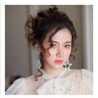 ราคา ต่างหูดาวระย้า เพชร ตัวเรือนสีเงิน แบบดาราใส่จ้า (4157365367)