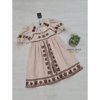 ราคา เดรสปักลายสีครีม งานป้าย Valley girl SizeL ***มือ1ป้ายห้อย (10293003843)