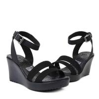 ราคา (ส่งต่อ) รองเท้าcrocs - LEIGH WEDGE SANDALS - BLACK 11382 (25116834725)