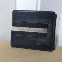 ราคา Bally Wallet กระเป๋าสตางค์ หนัง ใบสั้น⚠️สินค้ามือสอง⚠️รบกวนอ่านก่อนนะคะ (25780770899)