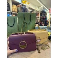 ราคา กระเป๋าสะพายข้าง charles&keith ของแท้100% มือสอง คุณภาพ99% (29465688976)