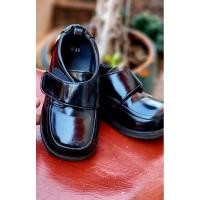 ราคา รองเท้าคัทชูสีดำ รองเท้าคัทชูสีดำใส่ออกงาน รองเท้าคัทชูเด็กสีดำ รองเท้าคัทชูใส่ไปโรงเรียน (29473462767)