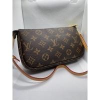 ราคา กระเป๋าสะพายพอช หลุยส์ 9” (9573674321)