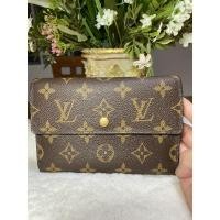 ราคา กระเป๋าสตางค์ Lv มือสอง สภาพดีมาก แท้ (9402903469)