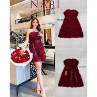 ราคา (พร้อมส่ง) Nabi19 เดรสเกาะอกผ้า3D สีแดงเลือดหมู สีหรูดูแพง ดีไซน์ทรงบาน มีเชือกผ้าซาตินเงาให้ผูกตรงเอว งานดีสมราคา Np. (26938879153)