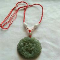ราคา จี้หยกรูปมังกรคาบเหรียญเงิน(jadeite ) (9510765965)