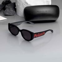 ราคา แว่นกันแดด ALEXANDER MCQUEEN : AM0330S 002 SIZE 54 MM. (BLACK-BLACK-GREY) (28813713703)