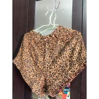 ราคา เสื้อยืด ชุดเดรส มือสอง สภาพดีค่ะ (9115741011)