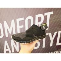 ราคา League Vault Slip On Sneakers