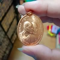 ราคา BB932B เหรียญโบสถ์ลั่น หลวงพ่อแดง หลวงพ่อเจริญ วัดเขาบันไดอิฐ เนื้อกะไหล่นาก (25363963177)