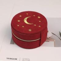 ราคา ผ้าสักหลาดปักแต่งงานท้องฟ้าเต็มไปด้วยดวงดาวสีแดงต่างหูแหวนสร้อยคอกล่องเครื่องประดับย้อนยุคกล่องเก็บ 25821 (40814322230)
