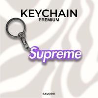 ราคา GANTUNGAN SUPREME WHITE PURPLE 3D KEYCHAIN (43324757056)