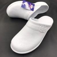 ราคา รองเท้าหุ้มหัวเปิดส้นสีขาวยางEVA⚜เบานิ่มทน ไม่อับชื้น✅ (10424917436)