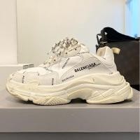 ราคา แท้ Balenciaga Triple S Sneaker 2022 (26411414323)