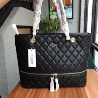 ราคา New arrival !!! Guess bag กระเป๋าสะพายไหล่สุดคลาสสิค (1542292419)