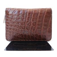 ราคา กระเป๋าสตางค์ผู้หญิงหนังจระเข้แท้ 100% รุ่นใส่นามบัตร บัตรเครดิตการ์ด หนังข้างท้อง สีน้ำตาลเข้ม หนังเงา ใหม่ ราคาถูก (29365798921)