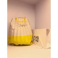ราคา กระเป๋าผ้า Issey Miyake, Pleats Please สีขาวเหลือง ของแท้ 100% (7451535658)