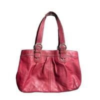 ราคา Coach กระเป๋าทรงช้อปปิ้ง สี Cherry red (มือสอง) ฐาน 14“x4" (ส่งฟรี) (28825302402)