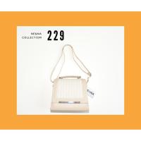 ราคา กระเป๋าเเฟชั่นผู้หญิงสะพายข้างทรงกล่อง No. 229 NE&NA Collection Bag (29341874759)