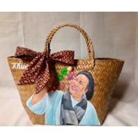 ราคา กระเป๋าสานเพ้นท์ ลาย ชื่อ (4009564810)