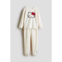 ราคา H&M(เอชแอนด์เอ็ม) ชุดนอนผ้าวลูร์พิมพ์ลาย Girls Printed velour pyjamas 1241998_1 (44473045102)