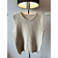 ราคา เสื้อแขนกุด สีcream สินค้ามือสอง (40957510944)