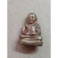 ราคา พระผงรูปเหมือนหลวงปู่เผือก วัดโพธิ์หมากมี่ จ.สุรินทร์no.296 (24086077577)