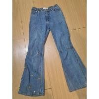 ราคา ยีนส์ขาม้าเล็ก น่ารัก ปักแต่งปลายขา ไซซ์ xs - s (24364899372)