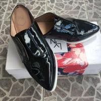 ราคา รองเท้าlynแท้100%s.36-37ใช้โค้ดลดเพิ่ม100฿ (1291006991)