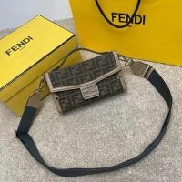 ราคา FENDI Fendi กระเป๋าถือสะพายข้างโพลีเอสเตอร์ jacquard หัวเข็มขัดแม่เหล็ก 7va565 276 (27532678955)