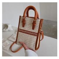ราคา กระเป๋าสาน ถือหรือสะพายข้างผู้หญิง ทรงสี่เหลี่ยม รุ่นใหม่ 2022 พร้อมส่งมือ2 (19232604564)