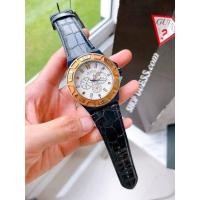 ราคา สายหนังสีน้ำเงิน มีเข็มบอกวัน,วันที่ ✨ นาฬิกา Guess W0674G7 (27084141914)