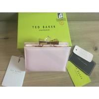 ราคา Ted Baker patent bow popper small purse (481557903)
