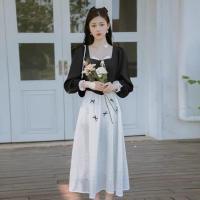 ราคา [พร้อมส่ง] เดรสยาวชายฉลุ สไตล์เกาหลี (17102122976)